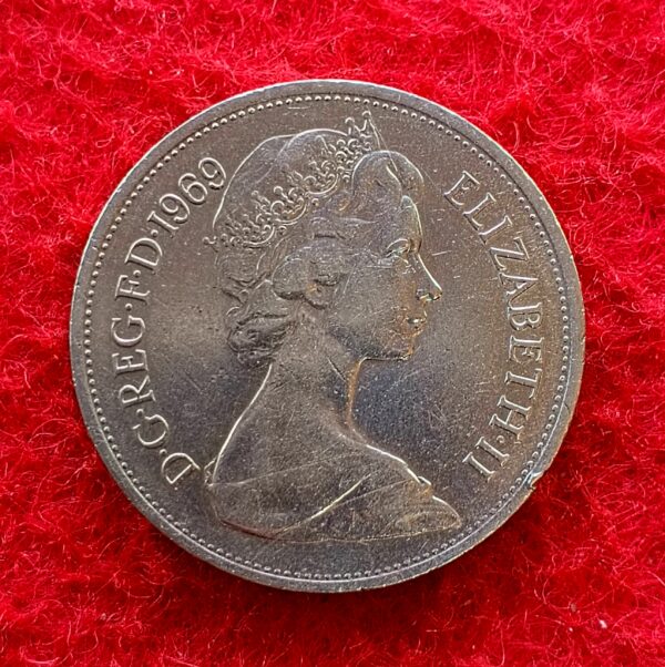 United Kingdom (UK) 10 New Pence - Elizabeth II 1969 Coin - Image 2