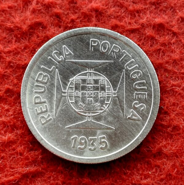 Portuguese India 1 Rupia 1935 Silver Coin  - Image 2