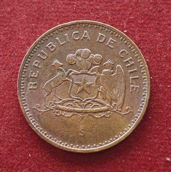 Chile 100 pesos 1998 Coin - Image 2