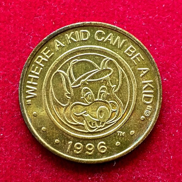 United States (USA) Chuck E Cheese 1996 Game Machine and Arcade Token - Image 2