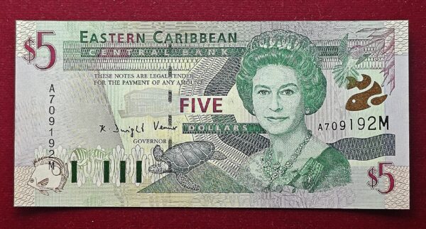 Eastern Caribbean 5 Dollars Queen Elizabeth II 2000 Banknote 