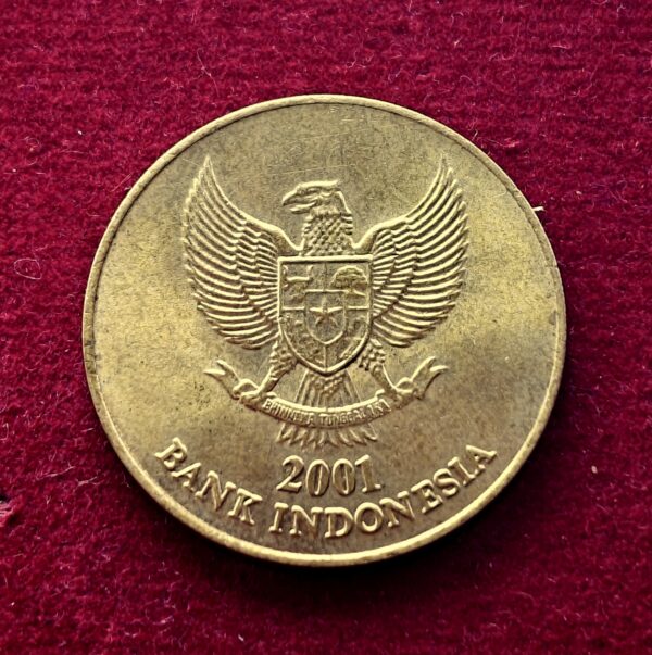 Indonesia 500 Rupiah 2001 Coin - Image 2